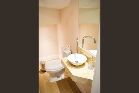 Apartamento à venda com 124m², 3 quartos e sem vaga Apartamento à venda com 124m², 3 quartos e sem vagaLavabo