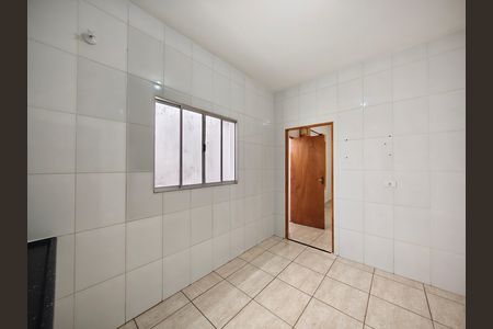 Cozinha de casa para alugar com 1 quarto, 40m² em Coronel Sezefredo Fagundes, São Paulo