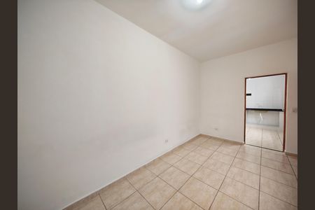 Quarto de casa para alugar com 1 quarto, 40m² em Coronel Sezefredo Fagundes, São Paulo