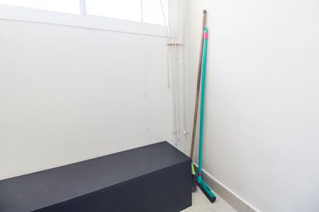 Área de Serviço de apartamento à venda com 3 quartos, 74m² em Tamboré, Barueri