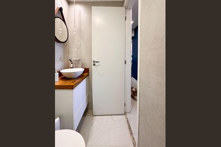 Apartamento à venda com 60m², 2 quartos e 1 vaga Apartamento à venda com 60m², 2 quartos e 1 vagaBanheiro Social