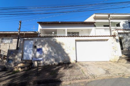 Casa à venda com 223m², 3 quartos e 4 vagas