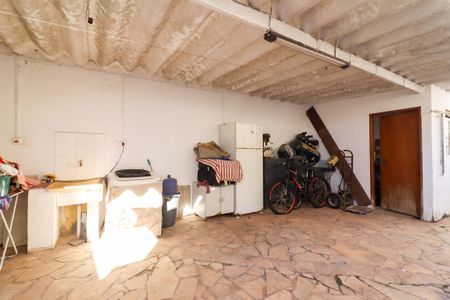 Casa à venda com 223m², 3 quartos e 4 vagas