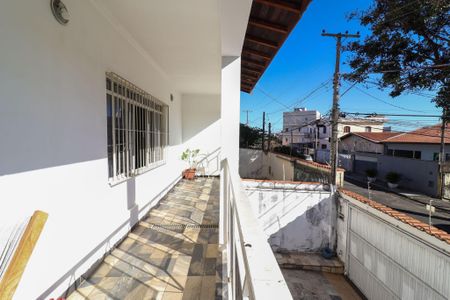 Casa à venda com 223m², 3 quartos e 4 vagas