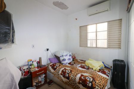 Casa à venda com 223m², 3 quartos e 4 vagas