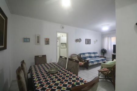 Sala de apartamento para alugar com 2 quartos, 75m² em Jardim Las Palmas, Guarujá