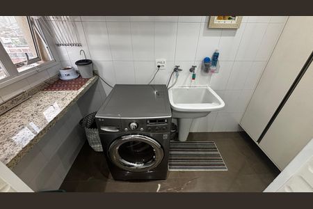 Apartamento à venda com 114m², 3 quartos e 2 vagas Apartamento à venda com 114m², 3 quartos e 2 vagasÁrea de Serviço