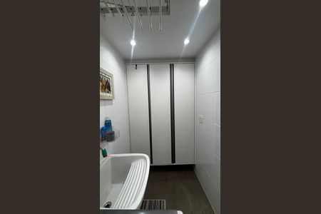 Apartamento à venda com 114m², 3 quartos e 2 vagas Apartamento à venda com 114m², 3 quartos e 2 vagasÁrea de Serviço
