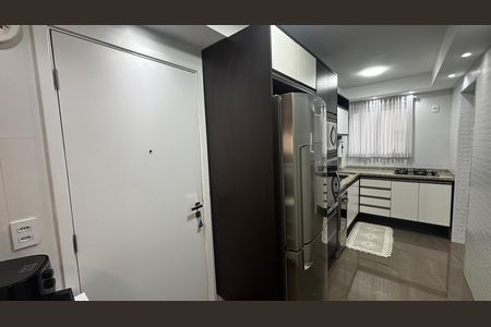 Apartamento à venda com 114m², 3 quartos e 2 vagas Apartamento à venda com 114m², 3 quartos e 2 vagasCozinha