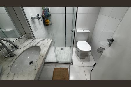 Apartamento à venda com 114m², 3 quartos e 2 vagas Apartamento à venda com 114m², 3 quartos e 2 vagasBanheiro da Suíte 1