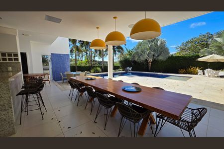 Casa de condomínio à venda com 560m², 6 quartos e 12 vagas Casa de condomínio à venda com 560m², 6 quartos e 12 vagasChurrasqueira