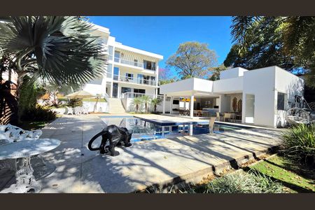 Casa de condomínio à venda com 560m², 6 quartos e 12 vagas Casa de condomínio à venda com 560m², 6 quartos e 12 vagasPiscina