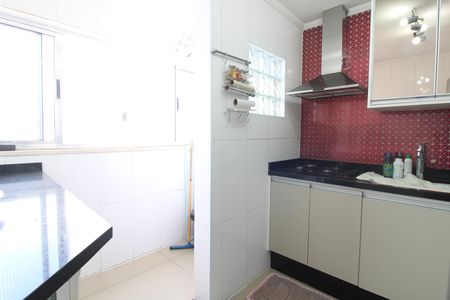 cozinha de apartamento à venda com 2 quartos, 57m² em Vila Paranagua, São Paulo