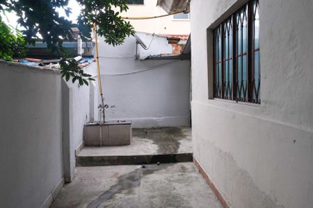 Casa para alugar com 161m², 3 quartos e 1 vaga Casa para alugar com 161m², 3 quartos e 1 vagaQuintal Fundos