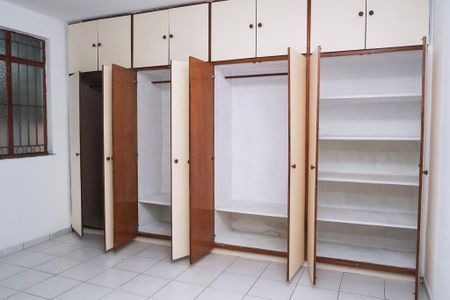 Suíte  de casa para alugar com 2 quartos, 161m² em Guarani, Nova Iguaçu