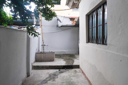 Casa para alugar com 161m², 3 quartos e 1 vaga Casa para alugar com 161m², 3 quartos e 1 vagaQuintal Fundos
