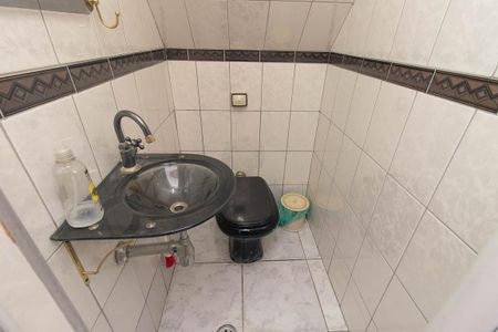 Lavabo de casa à venda com 4 quartos, 95m² em Vila Medeiros, São Paulo