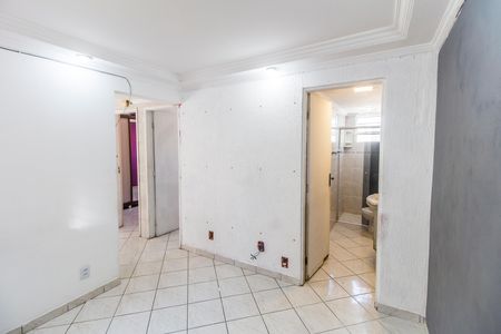 Sala  de apartamento para alugar com 2 quartos, 50m² em Conj. Hab. Pres. Castelo Branco, Carapicuíba