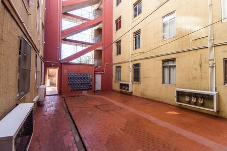 Área comum de apartamento para alugar com 2 quartos, 50m² em Conj. Hab. Pres. Castelo Branco, Carapicuíba