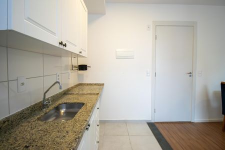 Apartamento para alugar com 50m², 2 quartos e 1 vaga Apartamento para alugar com 50m², 2 quartos e 1 vagaCozinha e Área de Serviço