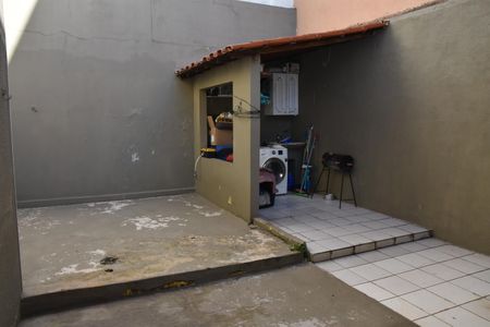 área servico de casa à venda com 2 quartos, 93m² em Jardim Trevo, Jundiaí