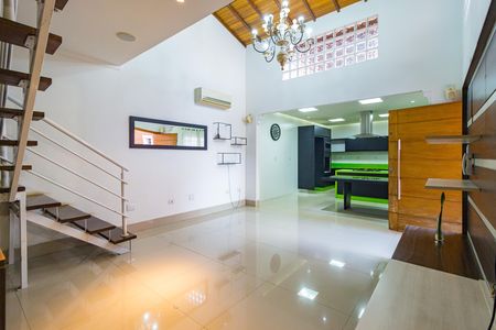 Sala de casa à venda com 3 quartos, 210m² em Água Rasa, São Paulo