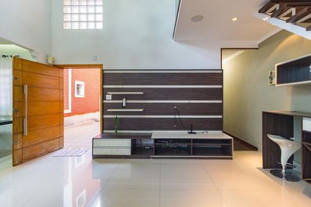Sala de casa à venda com 3 quartos, 210m² em Água Rasa, São Paulo