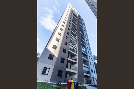 Fachada do bloco de apartamento para alugar com 1 quarto, 64m² em Jardim Maria Helena, Barueri