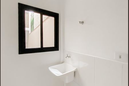 Área de Serviço de apartamento para alugar com 2 quartos, 48m² em Vila Sao Geraldo, São Paulo