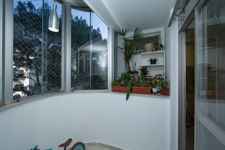 VARANDA de apartamento para alugar com 3 quartos, 100m² em Gutierrez, Belo Horizonte