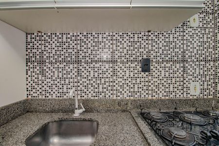 Apartamento à venda com 38m², 2 quartos e 1 vaga Apartamento à venda com 38m², 2 quartos e 1 vagaCozinha e Área de Serviço