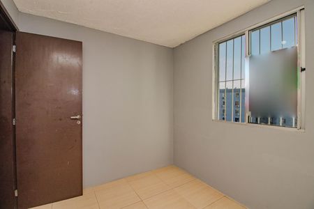 Quarto 2 de apartamento à venda com 2 quartos, 38m² em Jardim Dona Leopoldina, Porto Alegre