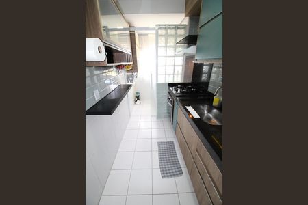 Cozinha de apartamento para alugar com 2 quartos, 60m² em Conjunto Residencial Flamboyant, São José dos Campos