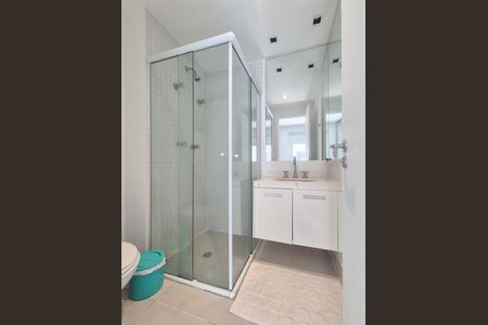 Banheiro de kitnet/studio para alugar com 1 quarto, 37m² em Itaim Bibi, São Paulo