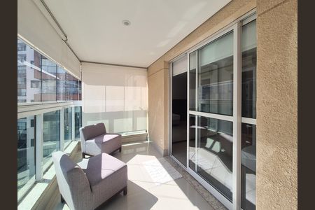 Varanda de kitnet/studio para alugar com 1 quarto, 37m² em Itaim Bibi, São Paulo