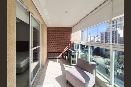 Varanda de kitnet/studio para alugar com 1 quarto, 37m² em Itaim Bibi, São Paulo
