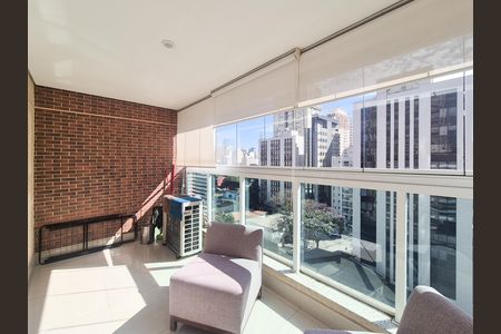 Studio para alugar com 37m², 1 quarto e 1 vaga Studio para alugar com 37m², 1 quarto e 1 vagaVaranda
