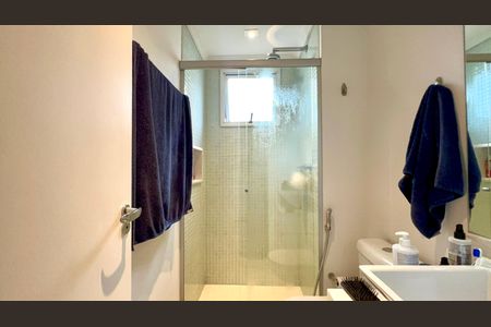 Apartamento à venda com 151m², 2 quartos e 3 vagas Apartamento à venda com 151m², 2 quartos e 3 vagasBanheiro