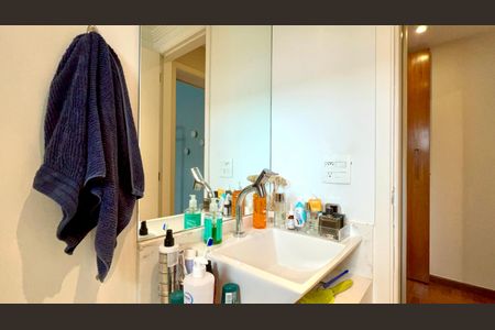 Apartamento à venda com 151m², 2 quartos e 3 vagas Apartamento à venda com 151m², 2 quartos e 3 vagasBanheiro