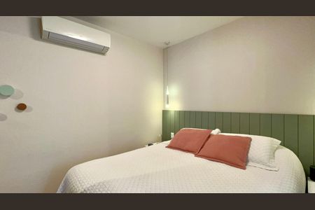 Apartamento à venda com 151m², 2 quartos e 3 vagas Apartamento à venda com 151m², 2 quartos e 3 vagasSuite