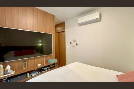 Apartamento à venda com 151m², 2 quartos e 3 vagas Apartamento à venda com 151m², 2 quartos e 3 vagasSuite