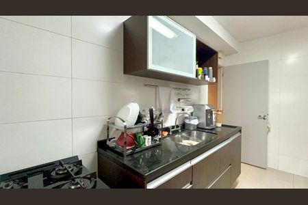 Apartamento à venda com 151m², 2 quartos e 3 vagas Apartamento à venda com 151m², 2 quartos e 3 vagasCozinha