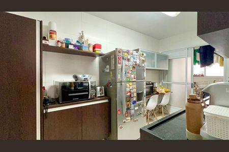 Apartamento à venda com 151m², 2 quartos e 3 vagas Apartamento à venda com 151m², 2 quartos e 3 vagasCozinha