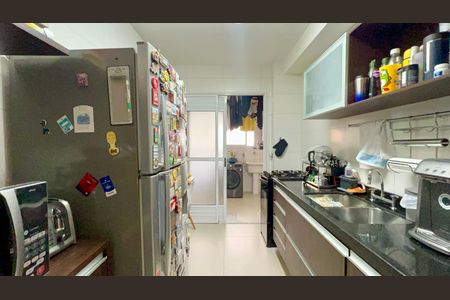Apartamento à venda com 151m², 2 quartos e 3 vagas Apartamento à venda com 151m², 2 quartos e 3 vagasCozinha