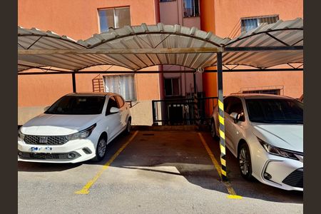 Garagem de apartamento para alugar com 3 quartos, 68m² em Parque das Acácias, Contagem