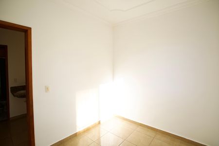 Quarto 1 de apartamento para alugar com 3 quartos, 68m² em Parque das Acácias, Contagem