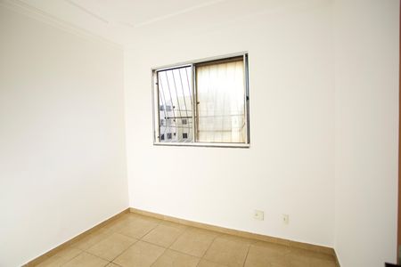 Quarto 1 de apartamento para alugar com 3 quartos, 68m² em Parque das Acácias, Contagem