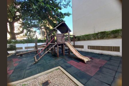 Apartamento para alugar com 4 quartos, 160m² em Cambuí, Campinas