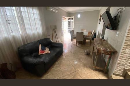 Casa para alugar com 4 quartos, 270m² em Cidade Satélite Íris, Campinas