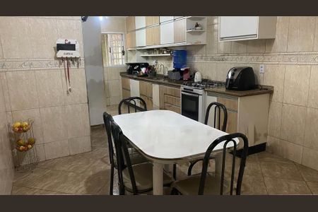 Casa para alugar com 4 quartos, 270m² em Cidade Satélite Íris, Campinas